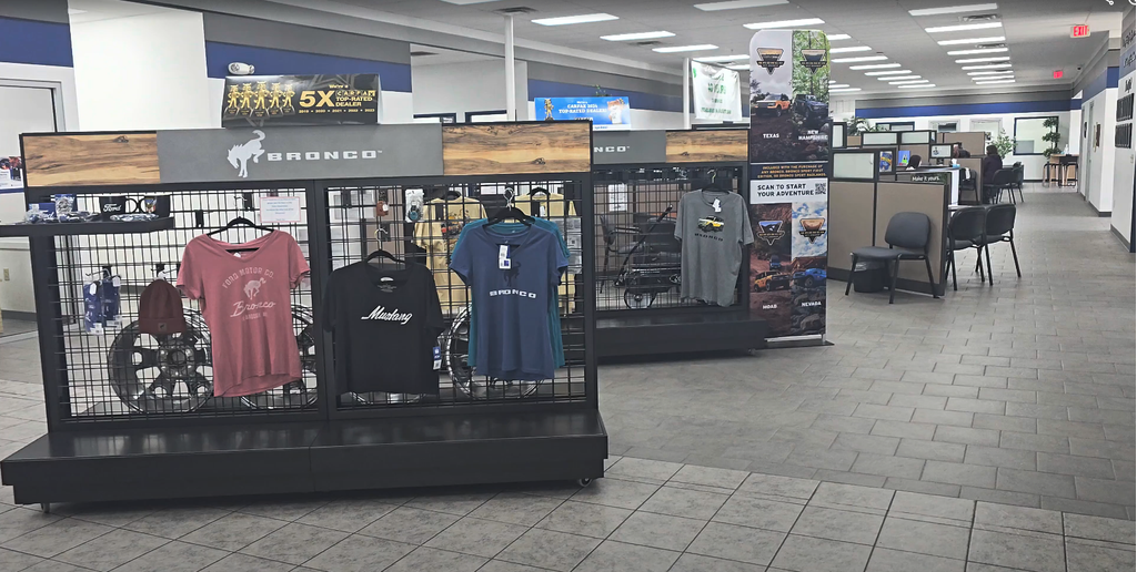 Dealership gallery photo 6